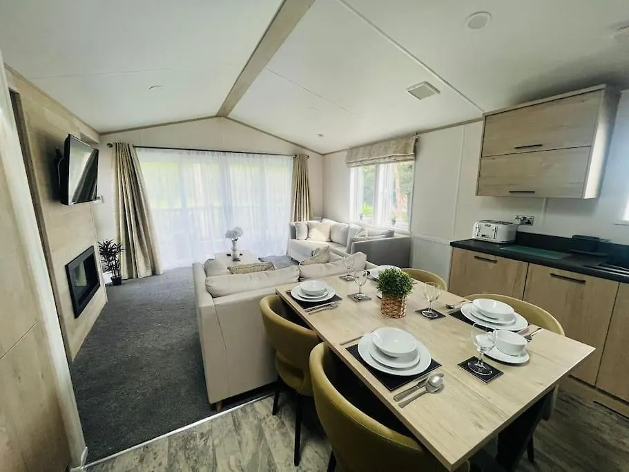 Hébergement de vacances Villa Hideaway Retreat With Hot Tub à York